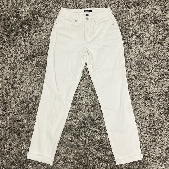 Sincerly Jules Denim - Sincerely Jules Women's Super High Rise Mom Jeans Frayed White
